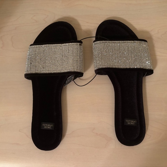 New Victoria’s Secret Silver Rhinestone and Black Velvet Shoes Woman’s S or 5/6 - Picture 3 of 4